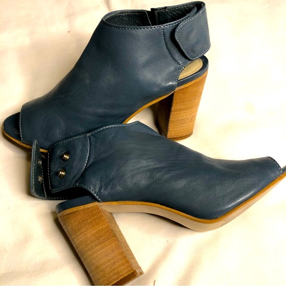 Steve Madden Nonstp blue leather peep toe heel stacked sandals booties - Picture 10 of 11